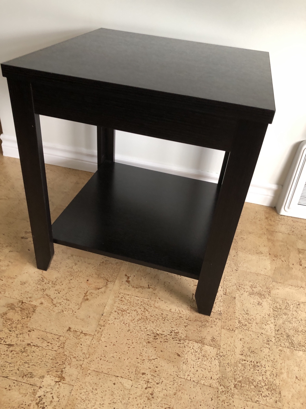 2 small Side coffee tables