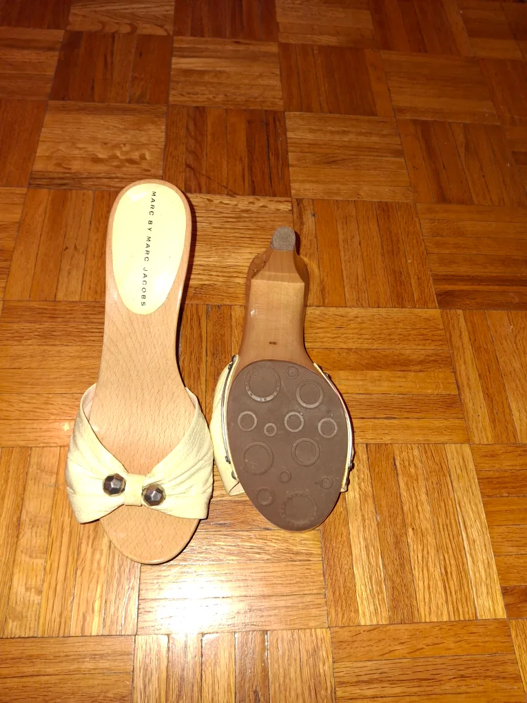 Marc by Marc Jacobs Heels thumbnail