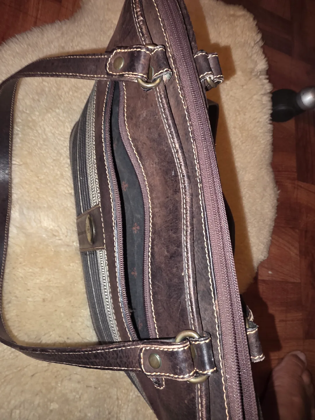 Fossil Brown Leather Tote Bag image indicator(2)