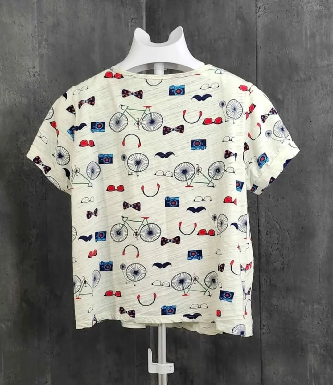 Women's Top 1X - 11 image indicator(2)