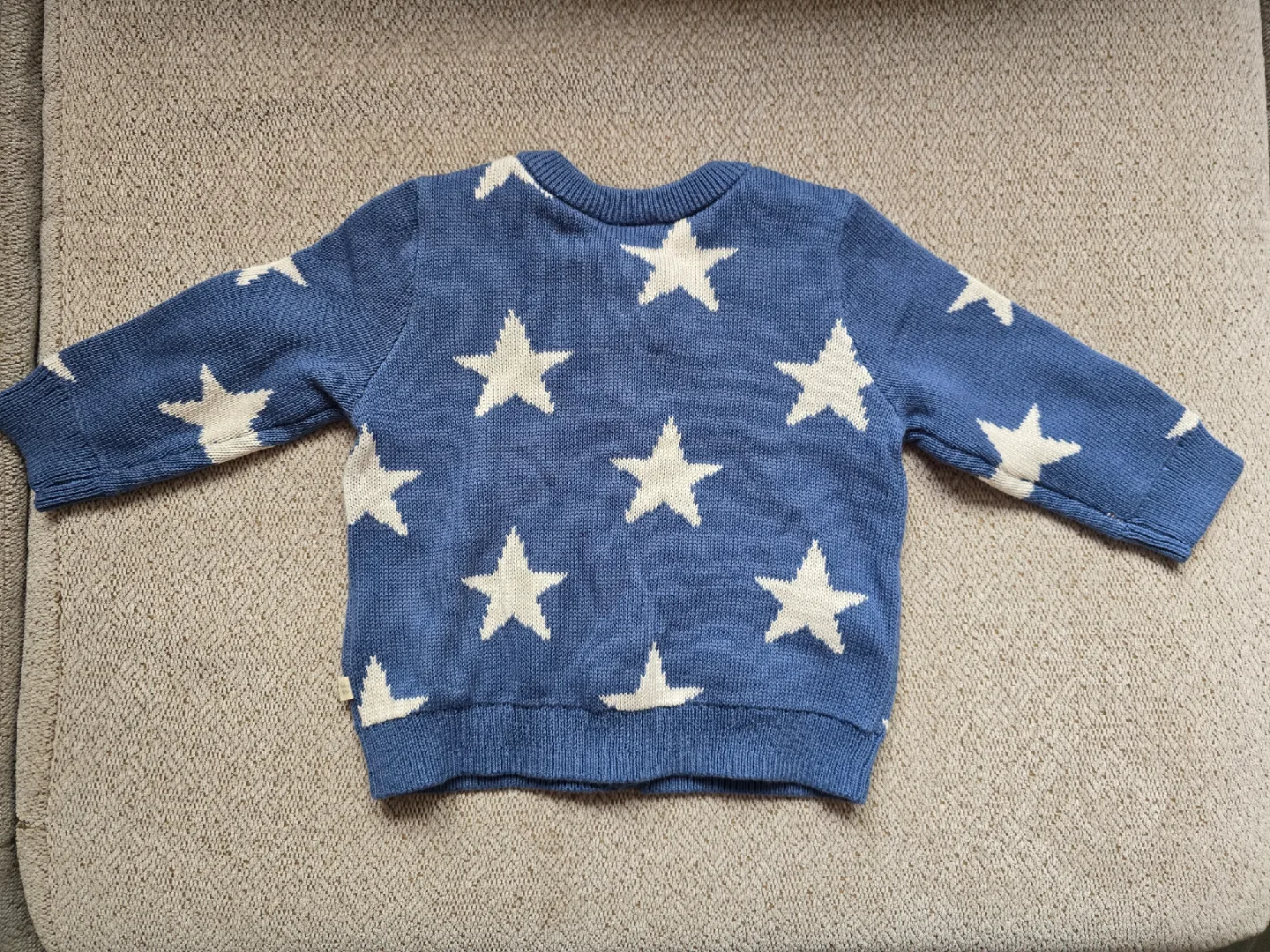 [BRAND NEW] Baby Gap Sweater Cardigan (Size 6-12 months) image indicator(2)