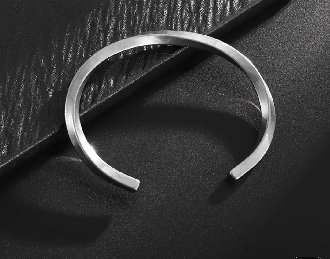 Morbiuss Twisted Bangle Bracelet - Silveyr, 2.3in thumbnail