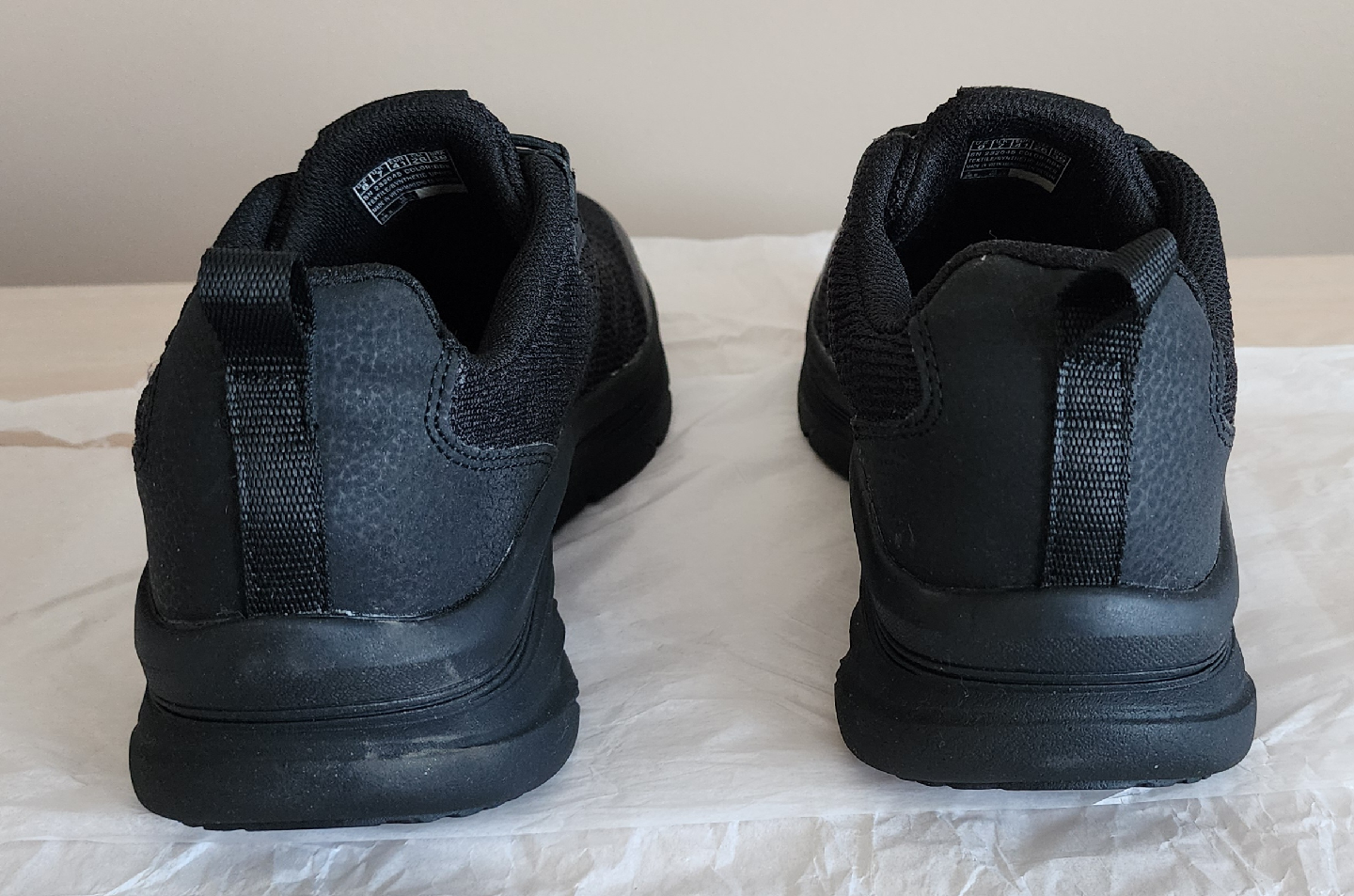 Skechers D'Lux Walker Black - Size US 8 - photo 4