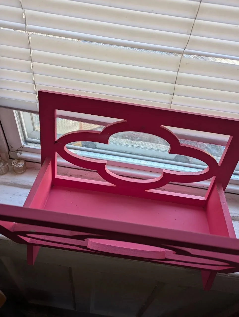 Pink Decorative Wall Shelf image indicator(3)