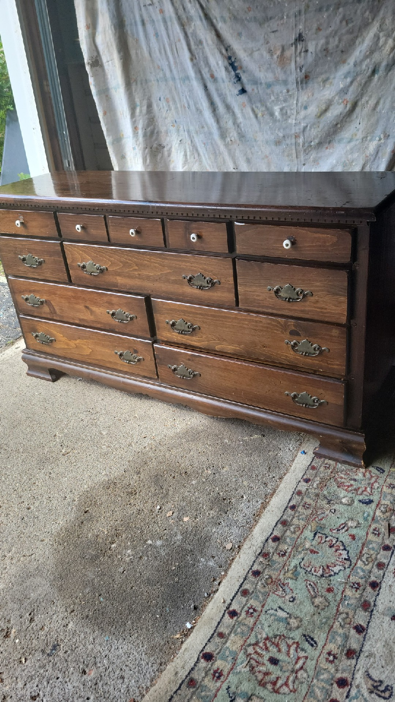 🥕 Long dresser and Hutch