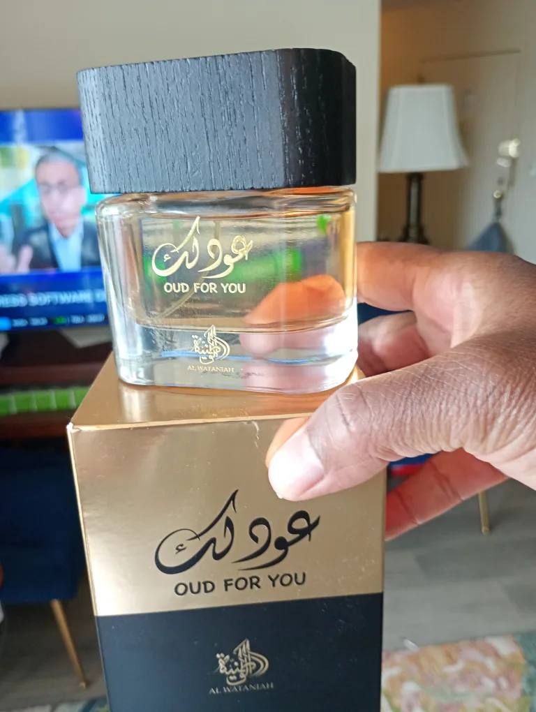 Al Wataniah Oud For You Eau de Parfum 3.4 fl oz image indicator(3)