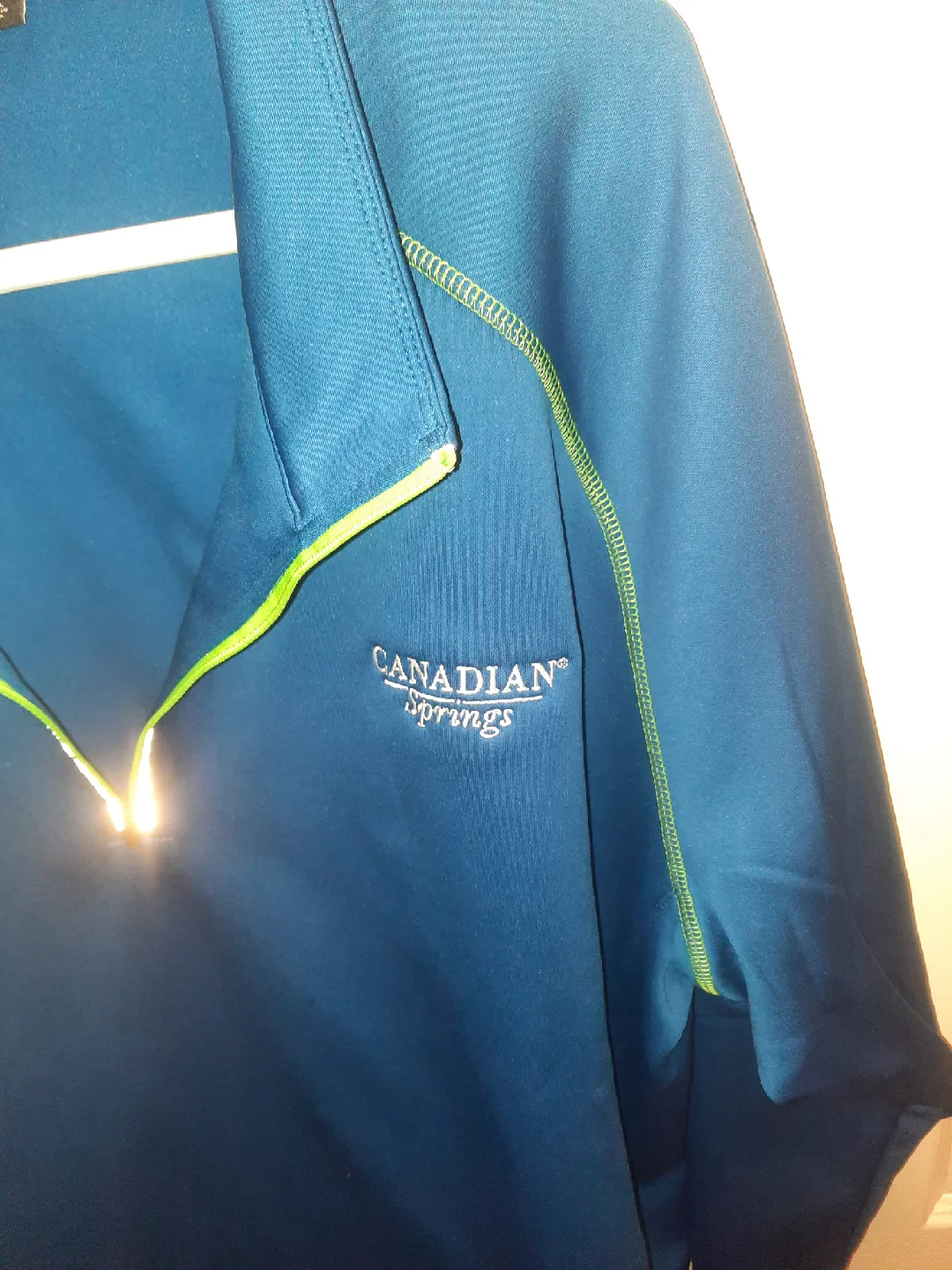 Canadian Springs  2XL Pullover pick up only image indicator(2)