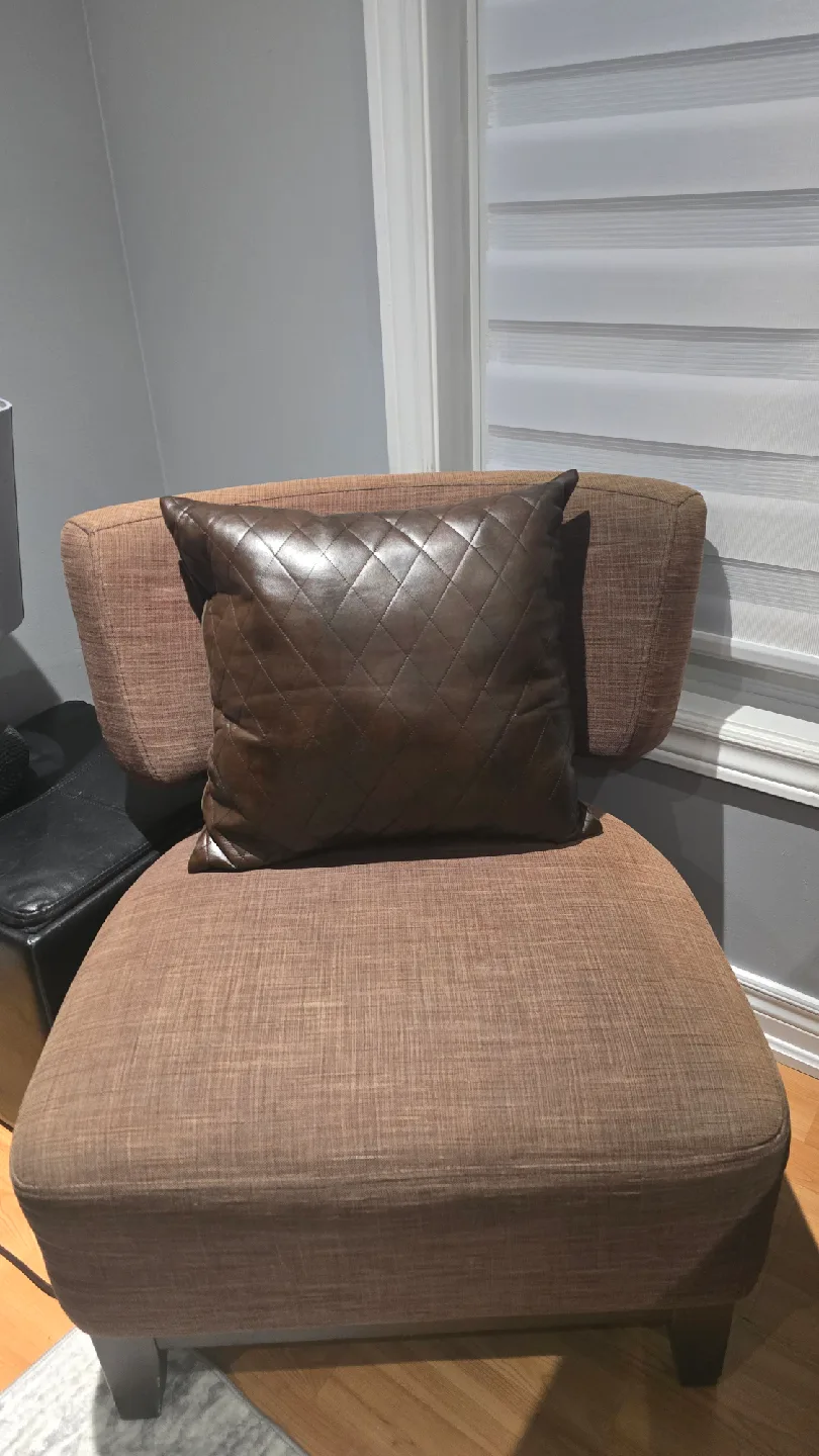 pair of brown Accent Chairs image indicator(4)