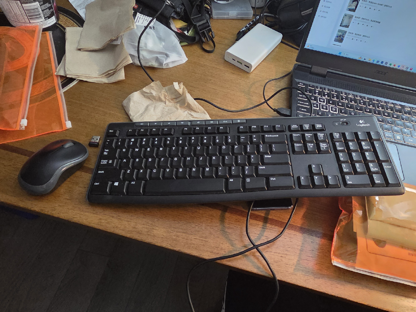 Wireless Logitech Keyboard and Mouse Combo