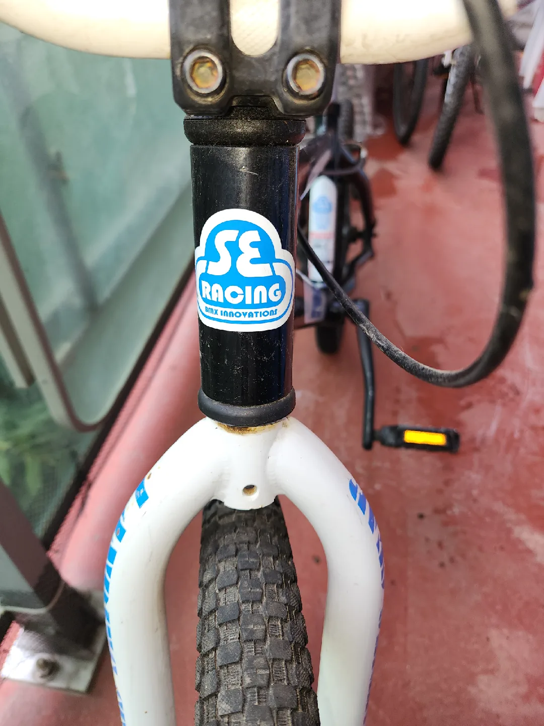 SE Racing Ripper BMX 2 Kids Youtg 20" Bike. EUC image indicator(4)