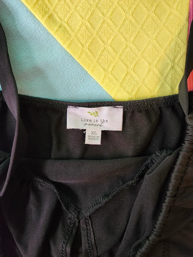 black milkmaid style tank top image indicator(4)