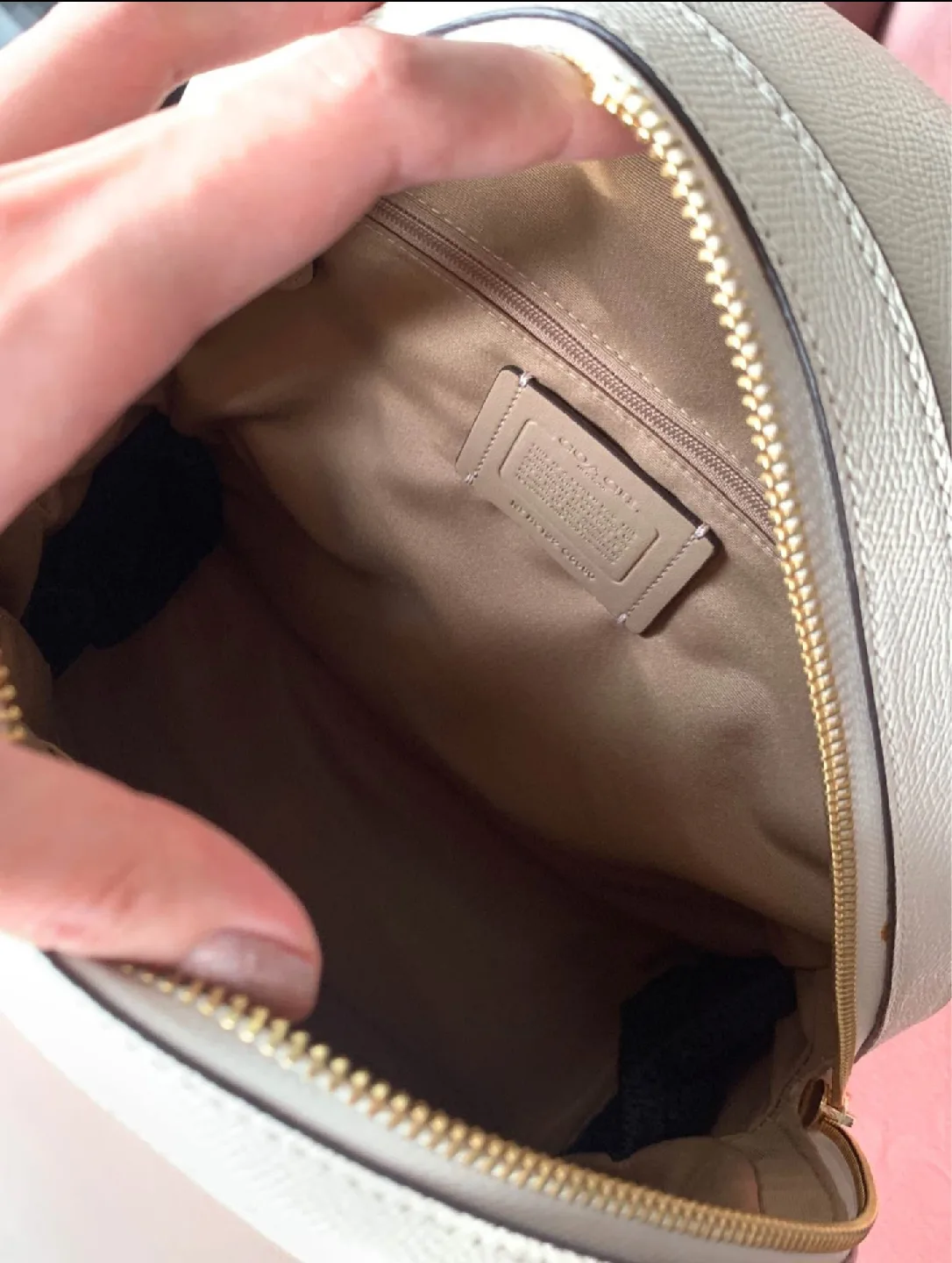 Coach Backpack White image indicator(4)