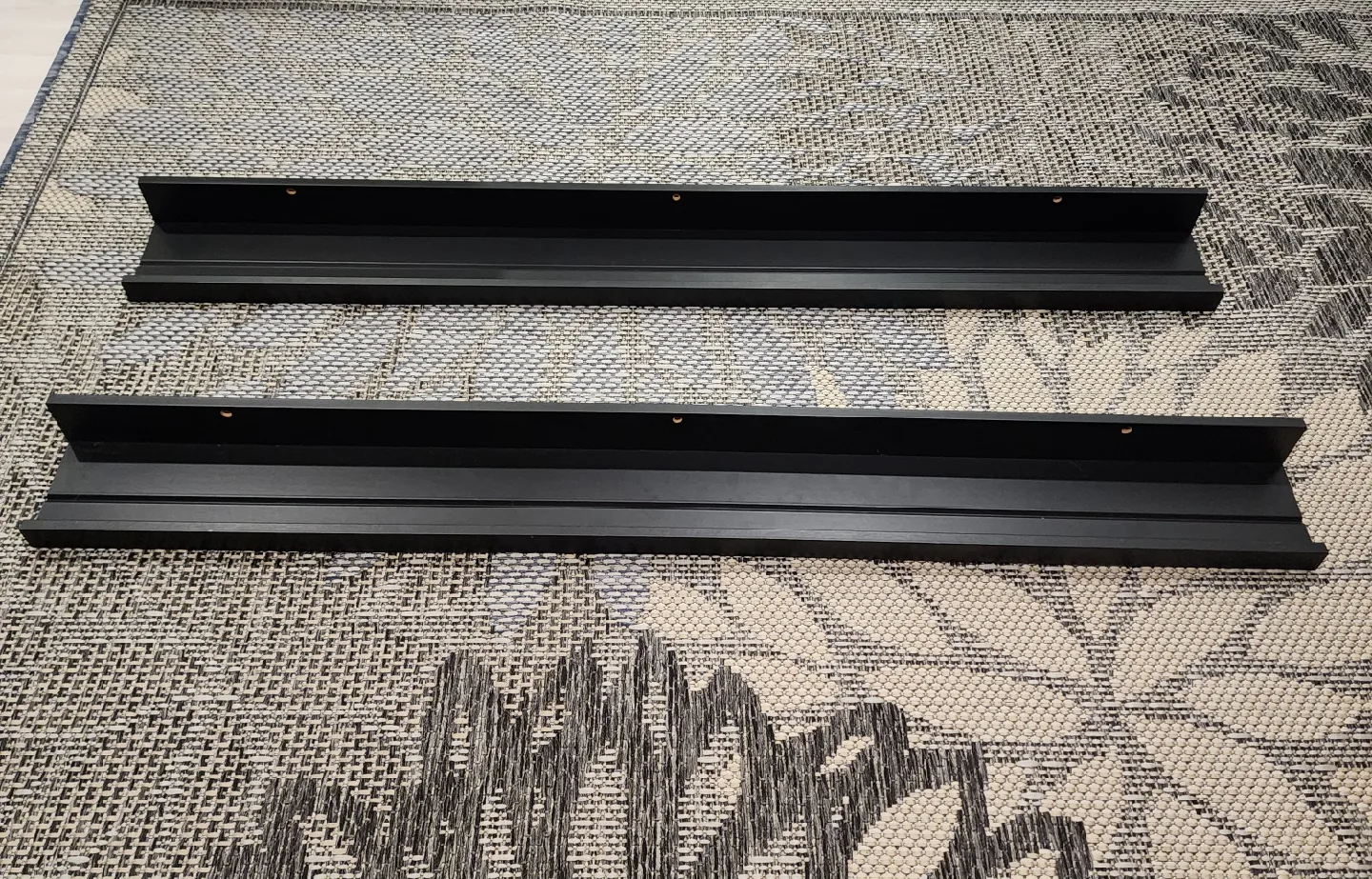 (2) Ikea MOSSLANDA Picture ledge shelves 115 cm (45 1/4 ") thumbnail