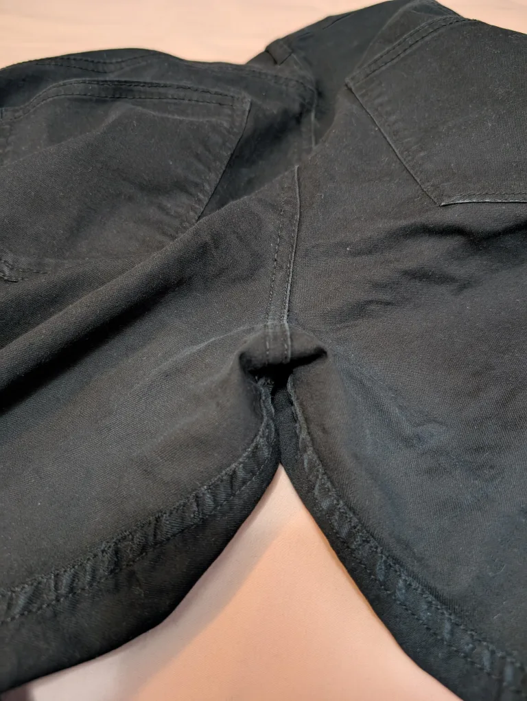 H&M Black Jeans - Size 12 image indicator(10)