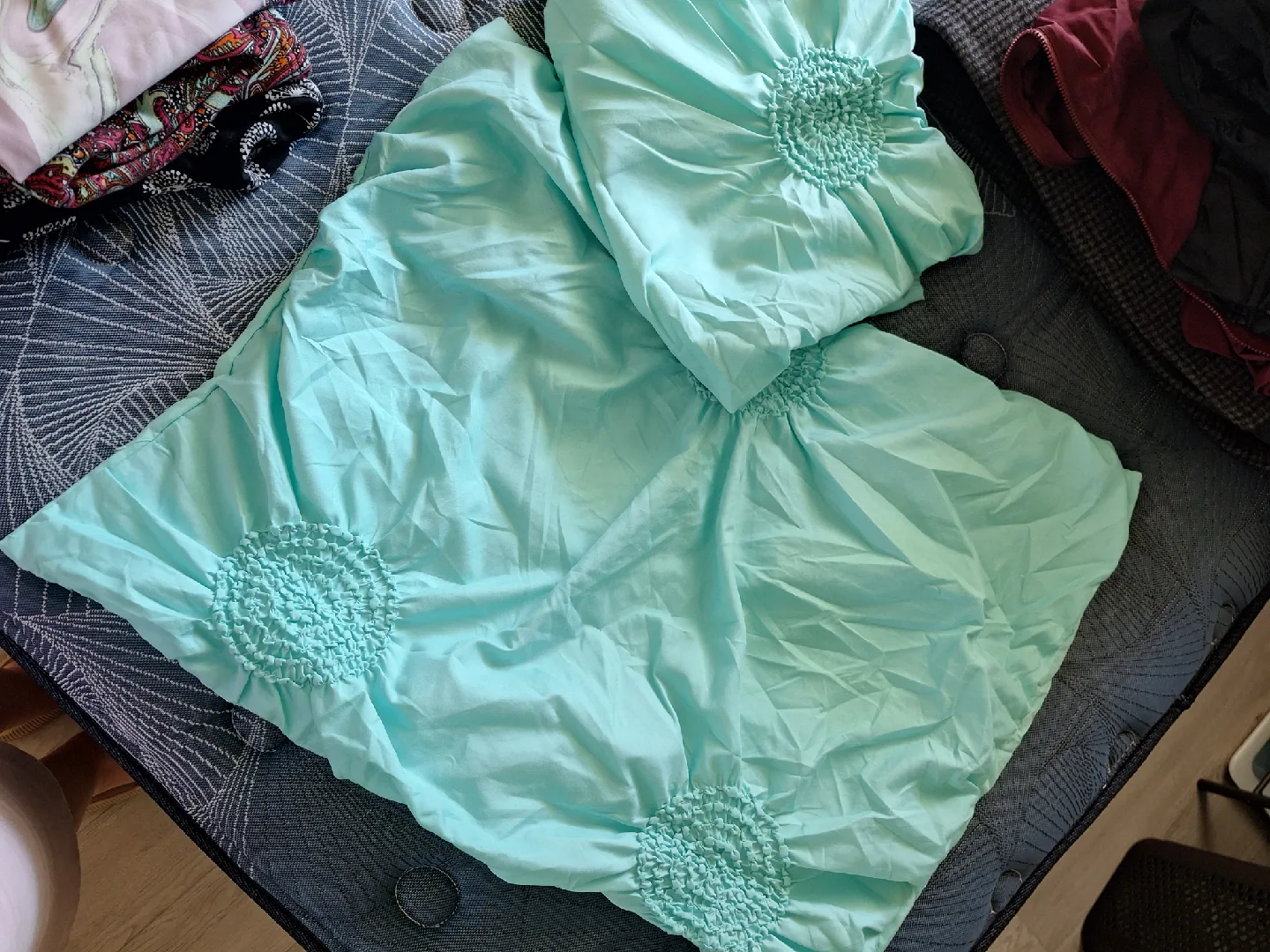 Light Blue Pillow Shams thumbnail
