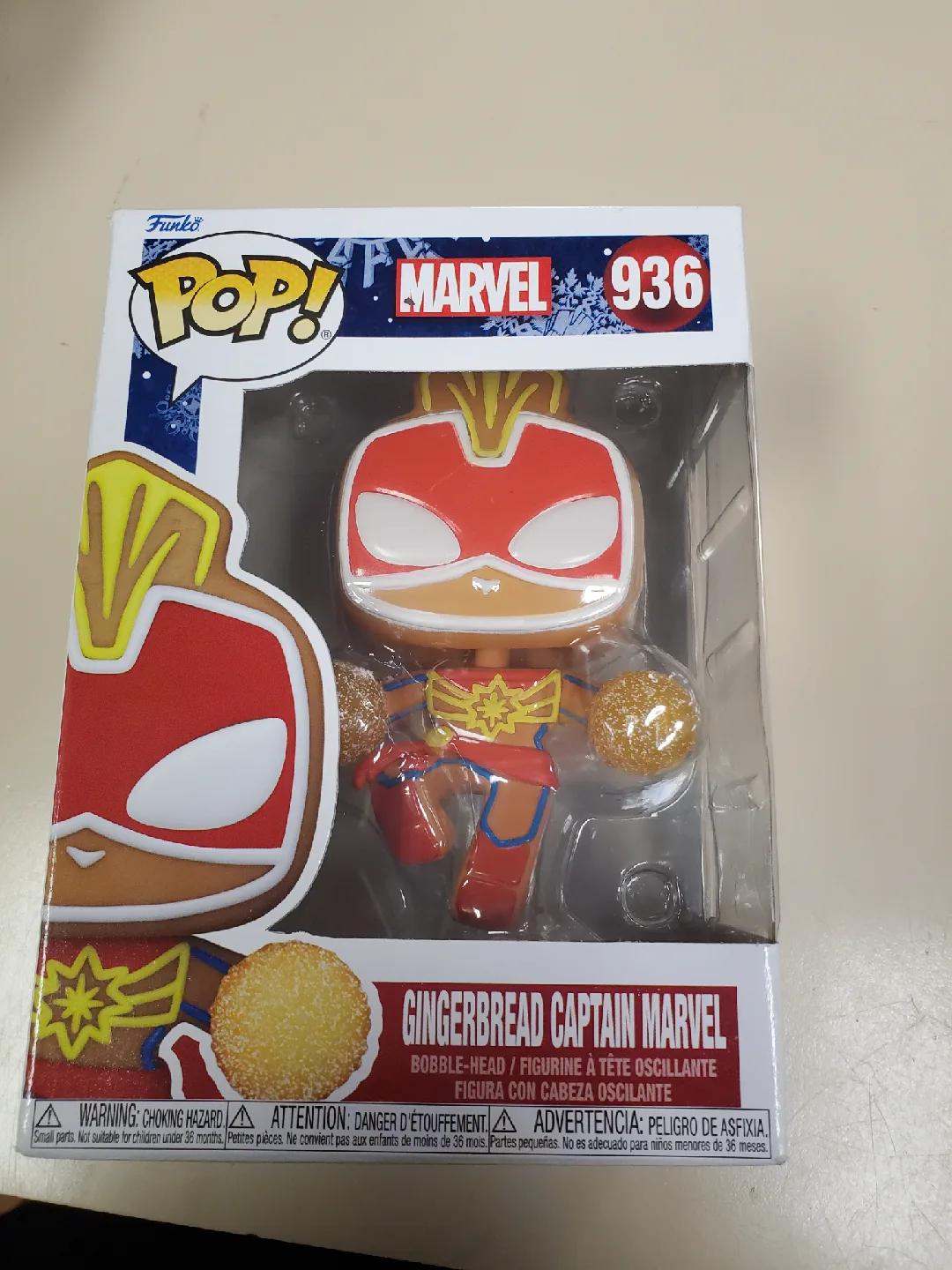 Funko Pop! Marvel 936 Gingerbread Captain Marvel thumbnail