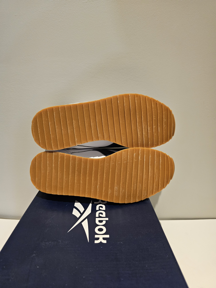 Reebok Royal CLJOG 2 Kids Size 3 - New in Box! - photo 5
