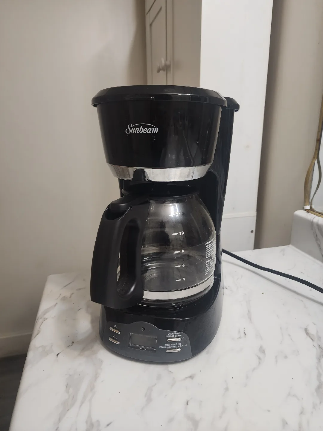 Sunbeam  12 - cup programmable coffeemaker image indicator(4)