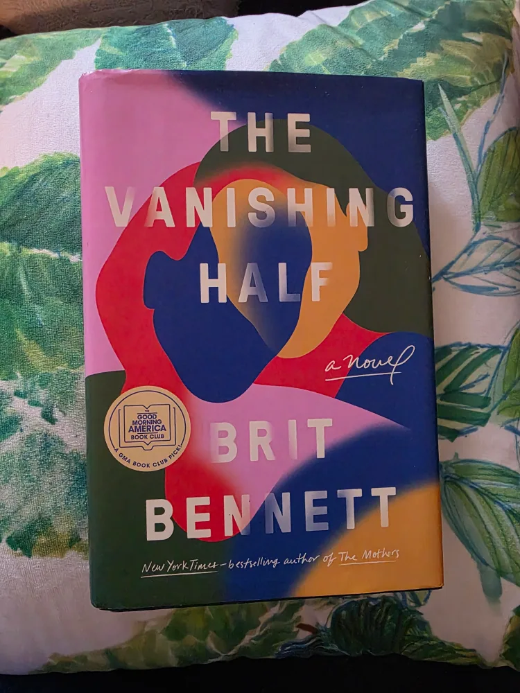 The Vanishing Half - Brit Bennett thumbnail