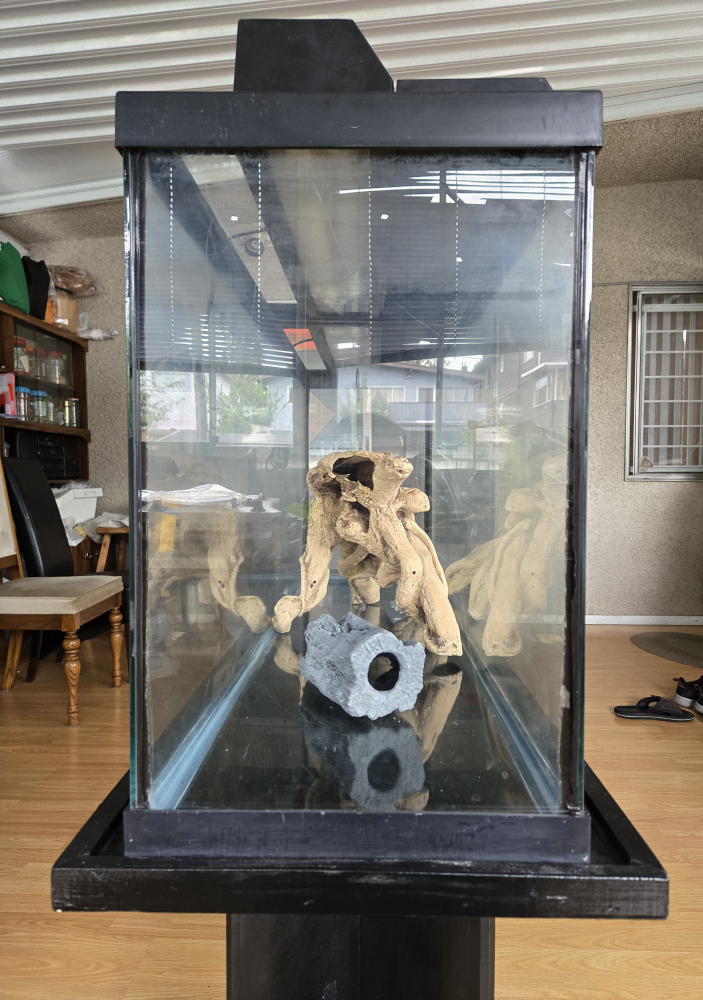 55g Aquarium with Stand - photo 4