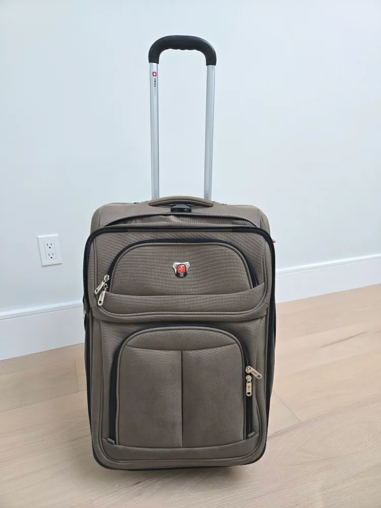 SwissGear Luggage image indicator(2)