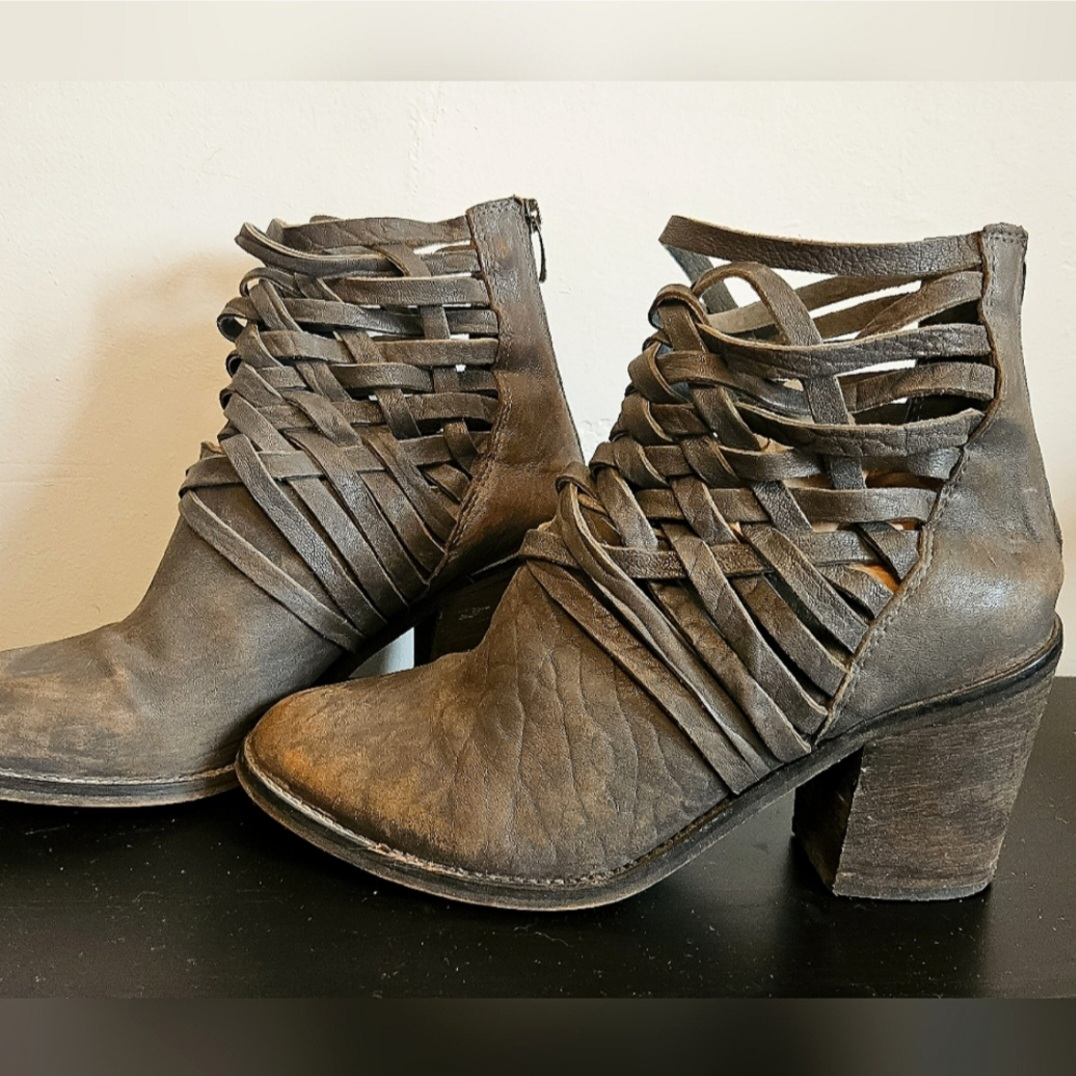 FREE PEOPLE Woven Ankle Boots Size 41