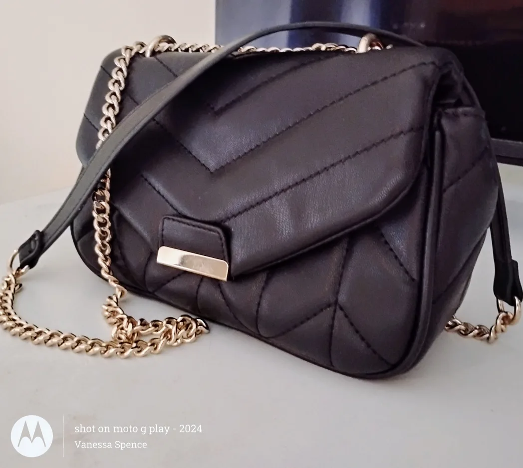 Black Quilted Crossbody Purse thumbnail