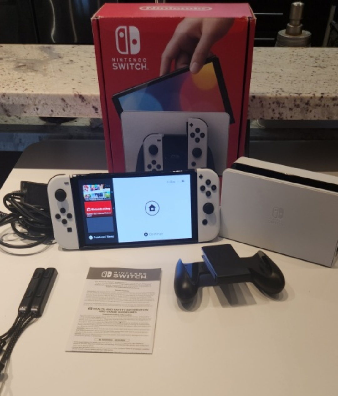 Nintendo Switch OLED - White - Like New!