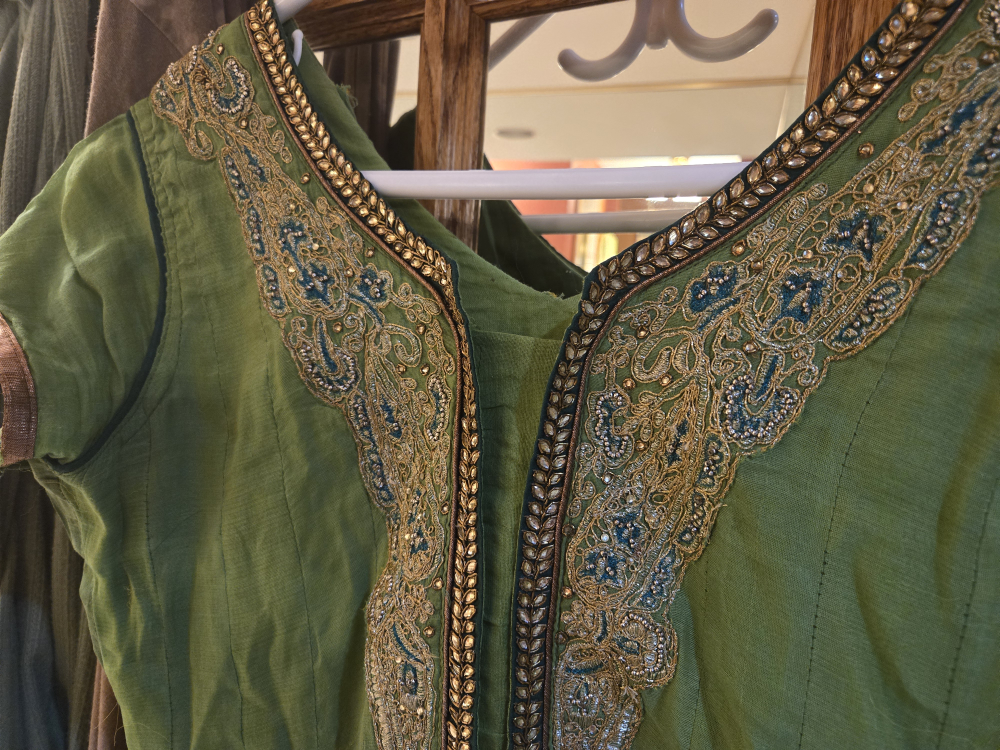 Green Embroidered Indian Dress - photo 2
