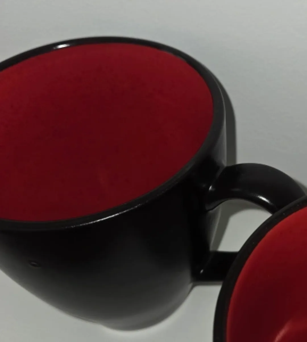 Black & Red Ceramic Mug image indicator(3)