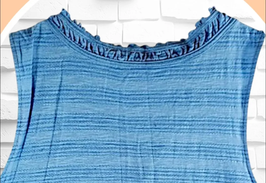 🥕 Sz Lrg Sleeveless Embroidery  Button Up Top image indicator(7)