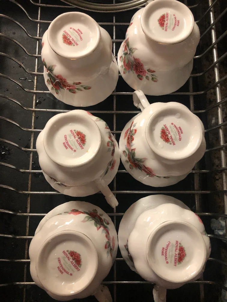 Royal Albert Centennial Rose China Set image indicator(4)