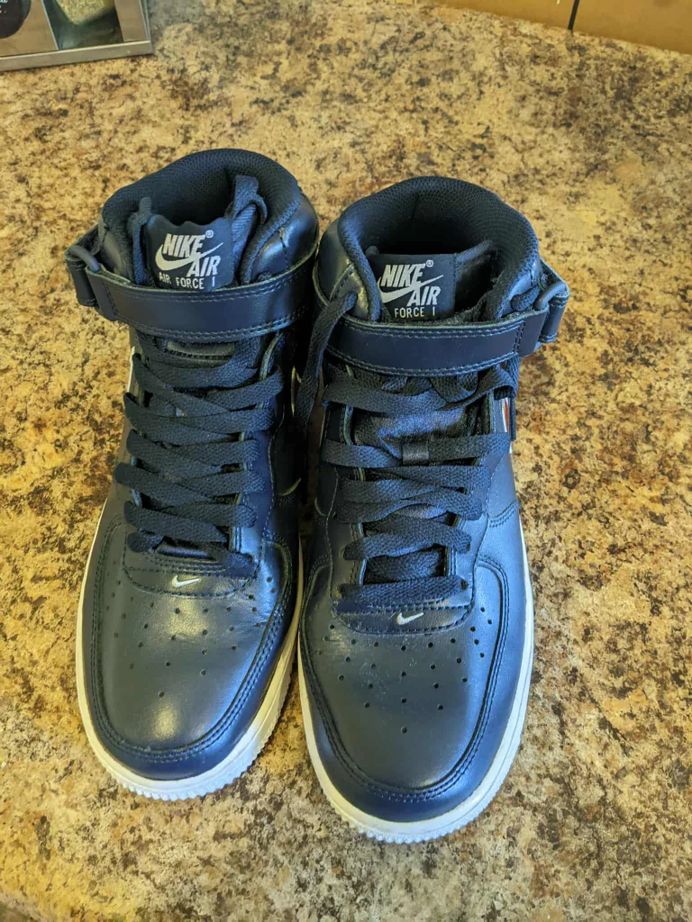 Nike Air Force 1 High '07 Shoes - US 8 image indicator(2)