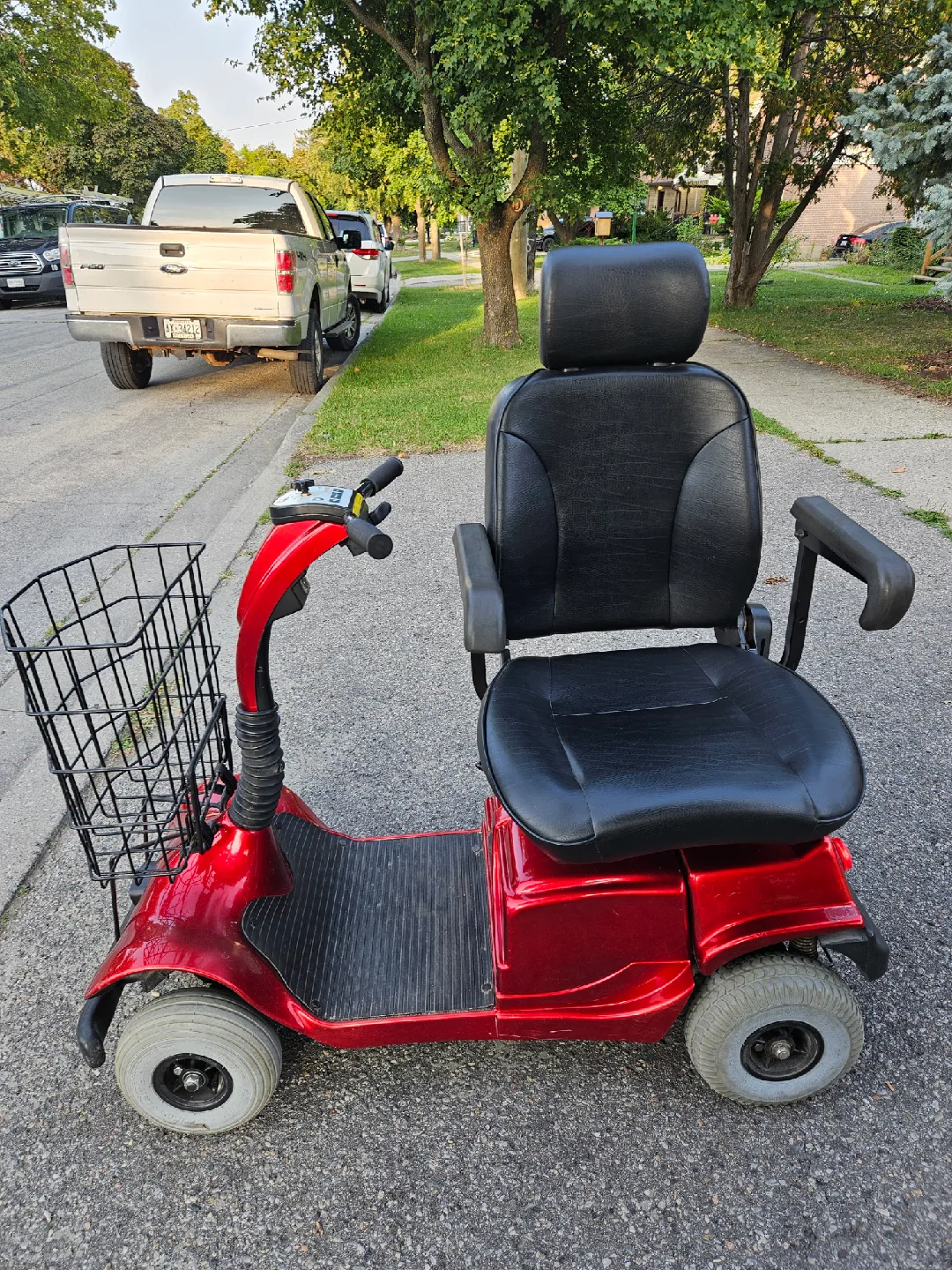 Red Electric 4 wheel Mobility Scooter with Basket image indicator(2)