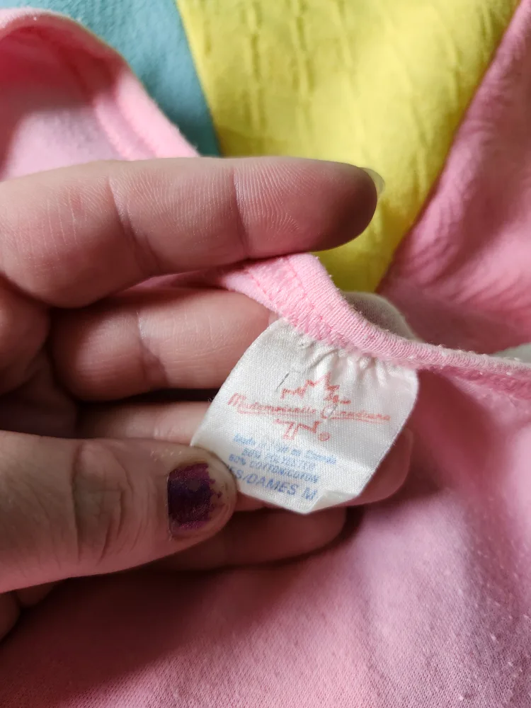 90s pink Niagara Falls souvenir t-shirt image indicator(4)