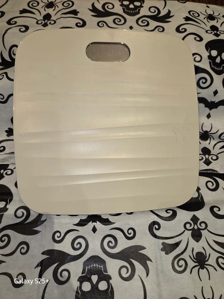 Digital Scale and Self Adjustable Scale FREE Clock thumbnail
