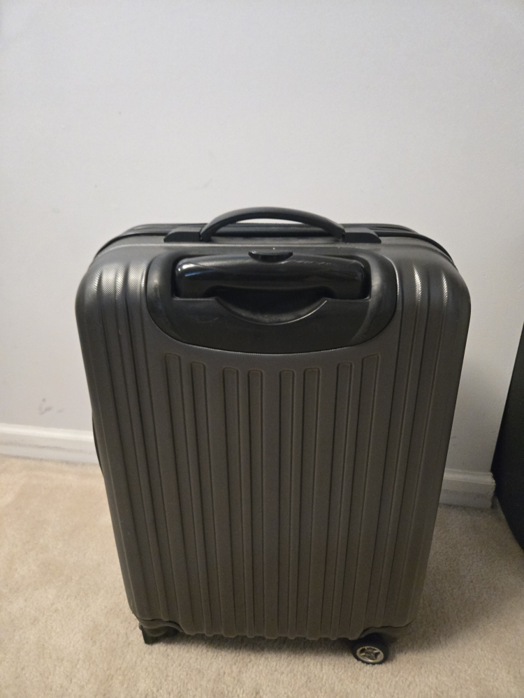 Ricardo Beverly Hills Carry-On Suitcase - Grey - photo 2