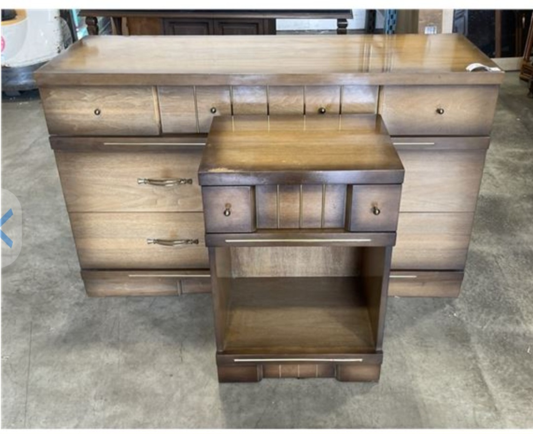 MCM 7 DRAWER DRESSER AND NIGHTSTAND
