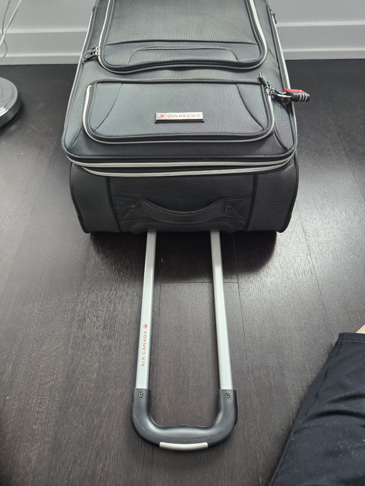 Air Canada Luggage - Check-In - Medium (Not Large) - photo 5
