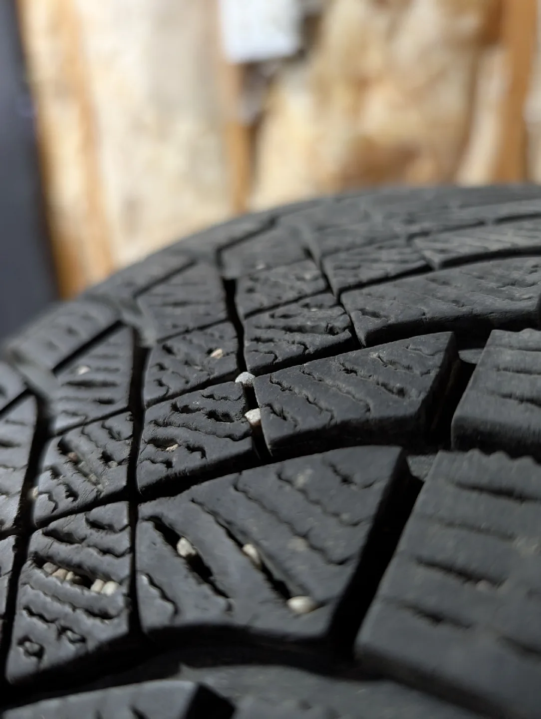 (4)-205/55R16 Winter Tires On Steel Rims 2017 Hyundai Elantra image indicator(5)