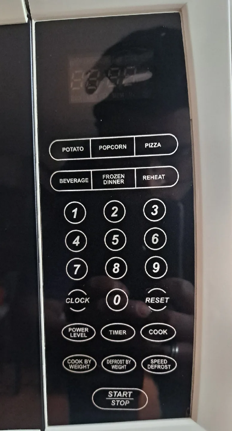 Danby Microwave - White image indicator(2)