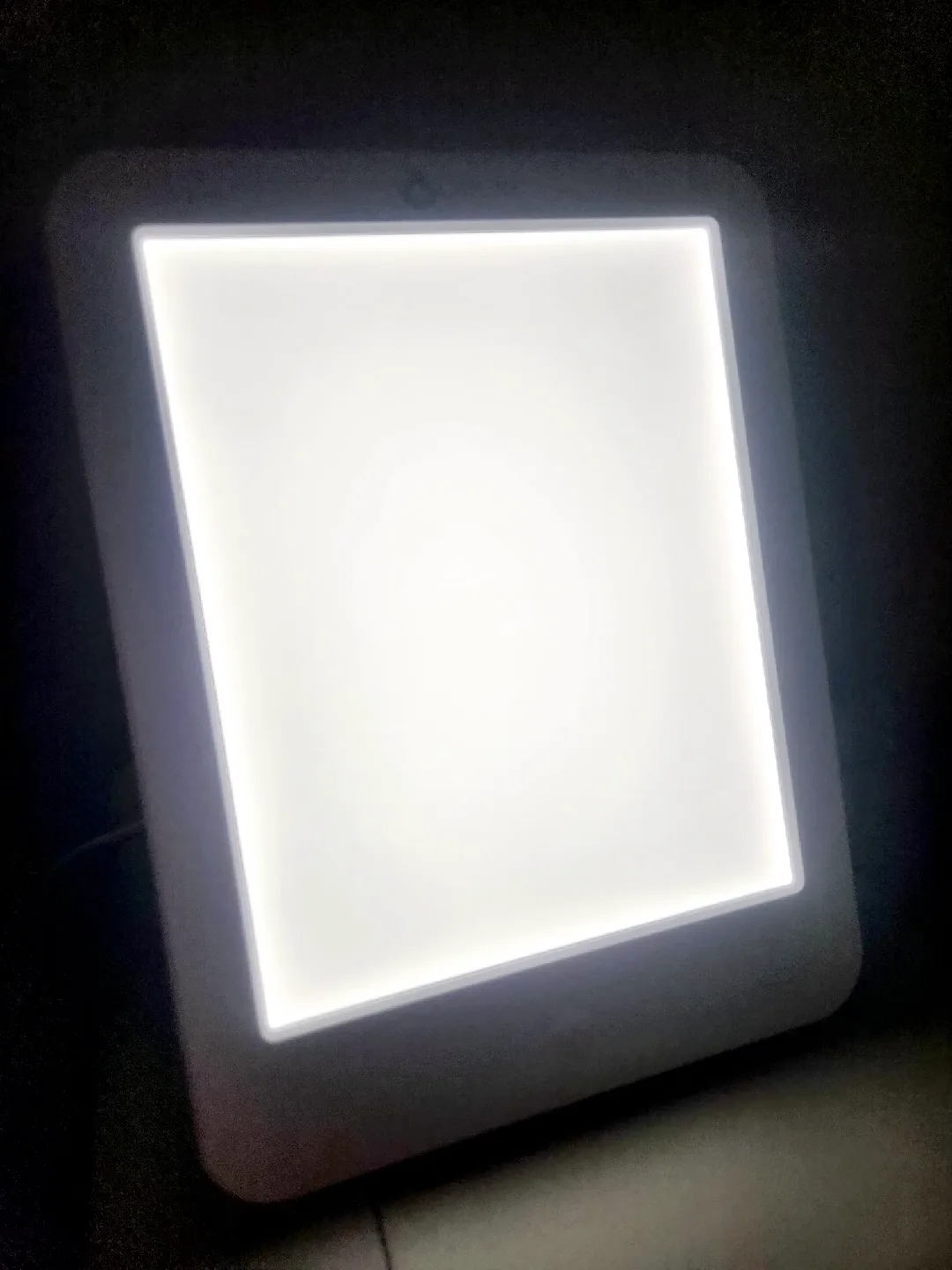 Brand NEW OttLite "Happy" Light Therapy Lamp image indicator(2)