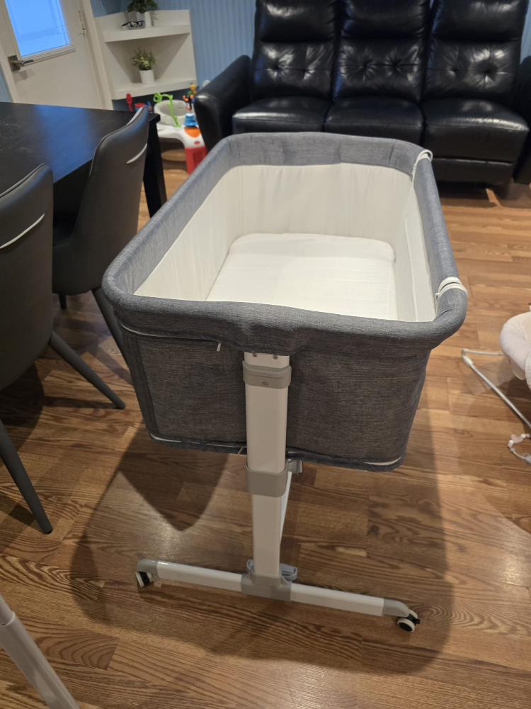 baby bassinet, bedside bassinet crib and momcozy pump - photo 5