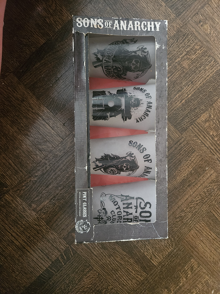 Sons of Anarchy Pint Glasses Set - New in Box - photo 2