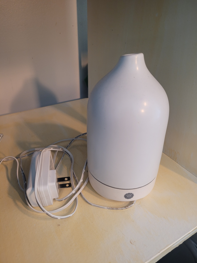 Stone Diffuser - White