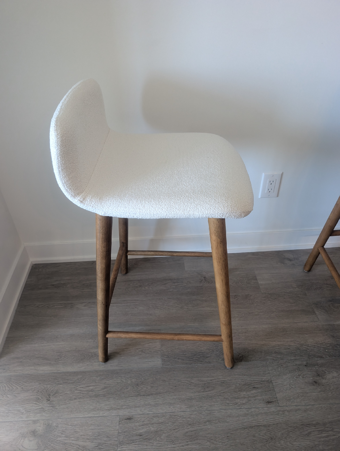Set of 3 White Boucle Bouclair Bar Stools - photo 4