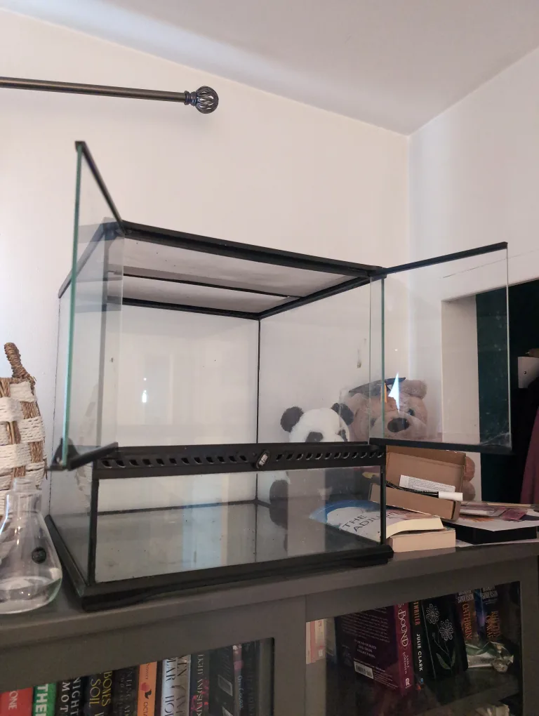 Exo Terra Glass Terrarium image indicator(2)