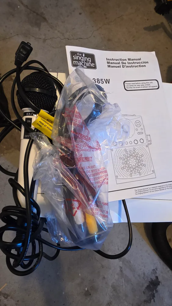 The Singing Machine Karaoke SML385W image indicator(4)