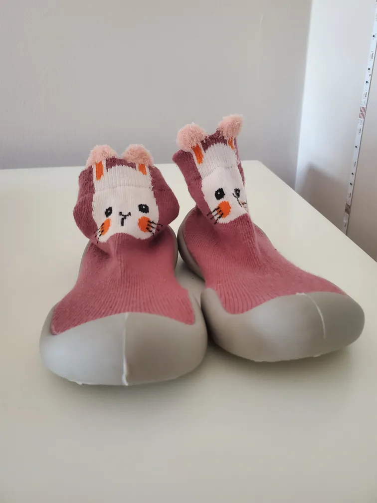 Baby Socks Shoes, bunny pink - Size 22/23 thumbnail