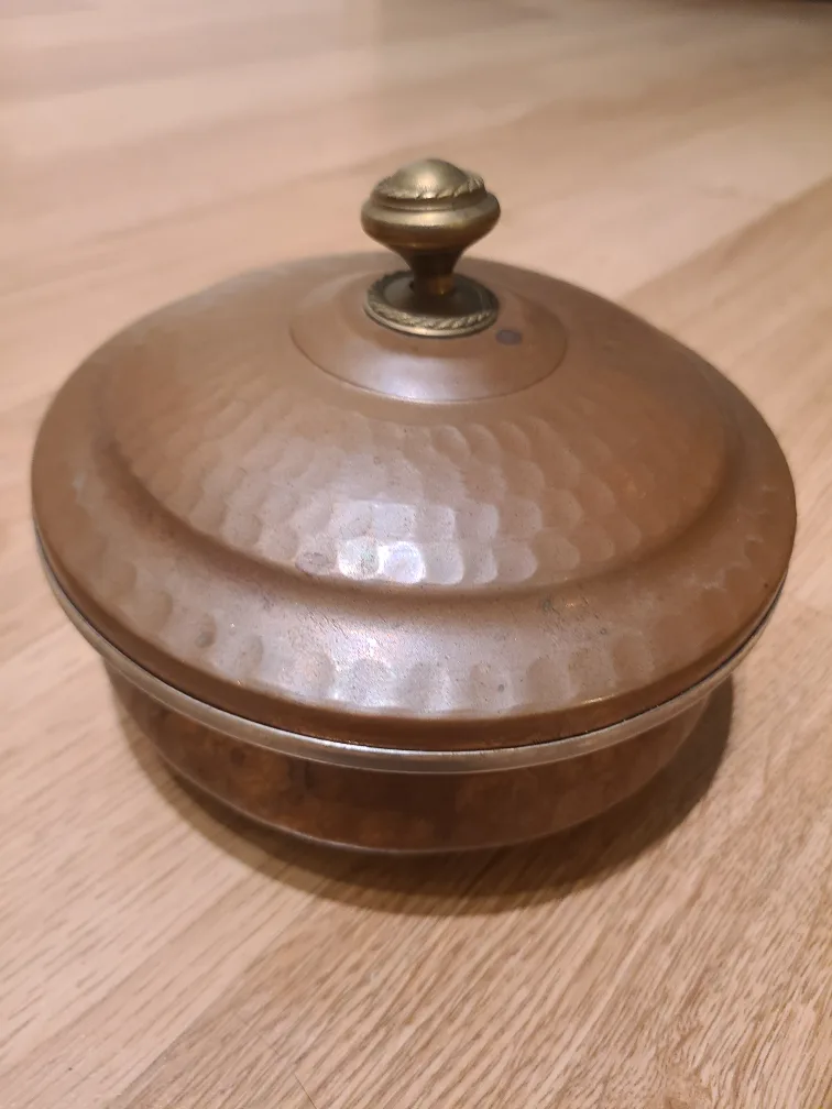 Tera Copper Clad Bowl with Lid image indicator(4)
